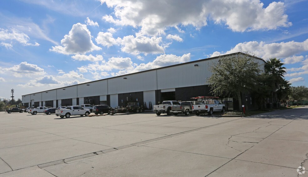 Primary Photo Of 11316 Boggy Creek Rd, Orlando Warehouse For Lease