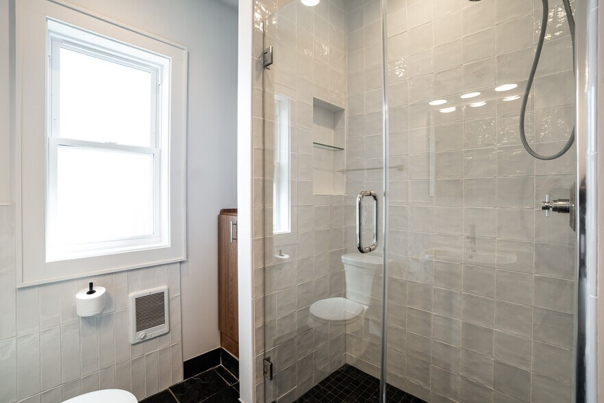 More Photos Of 3701 E Layton Ave, Cudahy Storefront Retail Residential For Sale