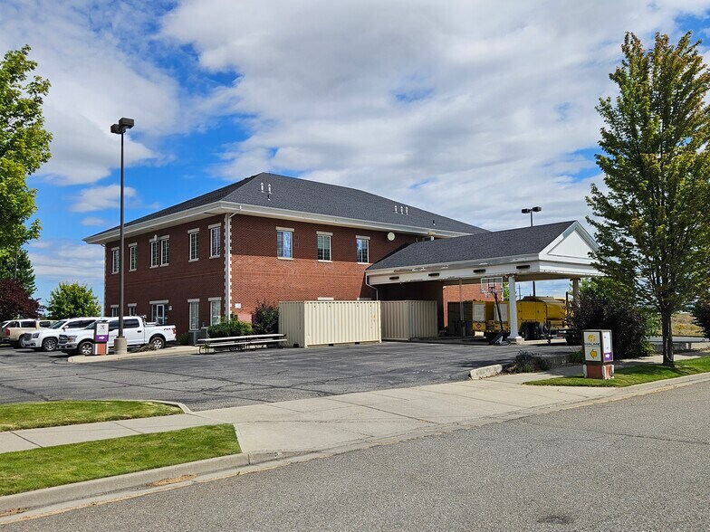 More Photos Of 8727 W Highway 2, Spokane Office For Sale