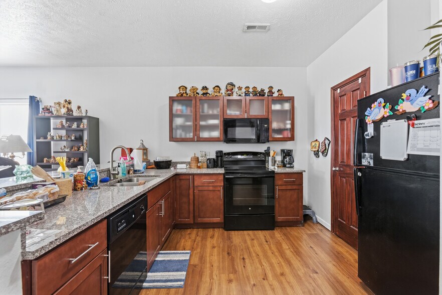 More Photos Of , Denison Multifamily For Sale