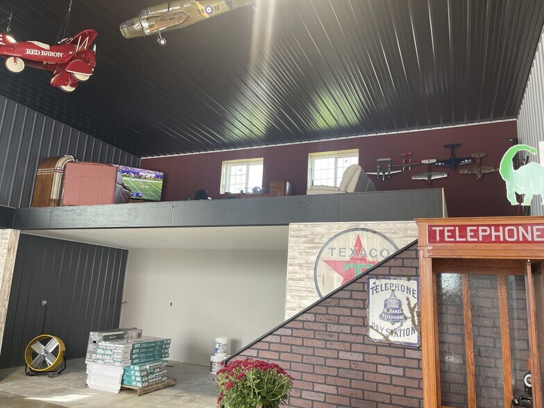 More Photos Of 16765 198th Ave, Big Lake Showroom For Sale