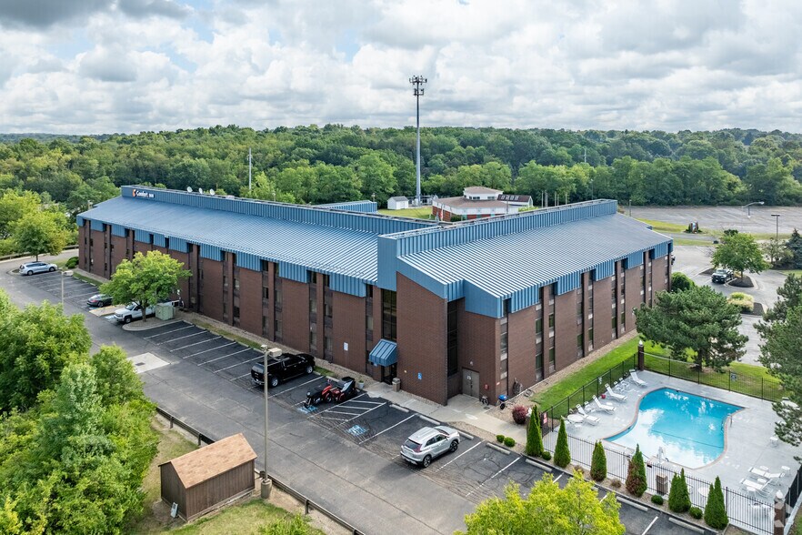 More Photos Of 5345 Broadmoor Cir NW, Canton Hotel For Sale