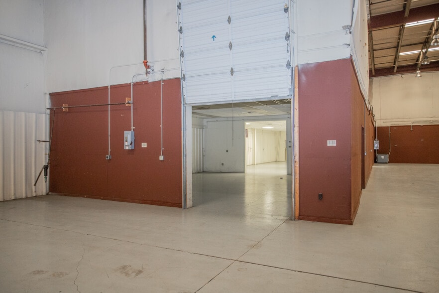 More Photos Of 80 American Wy, Natural Bridge Station Industrial For Lease