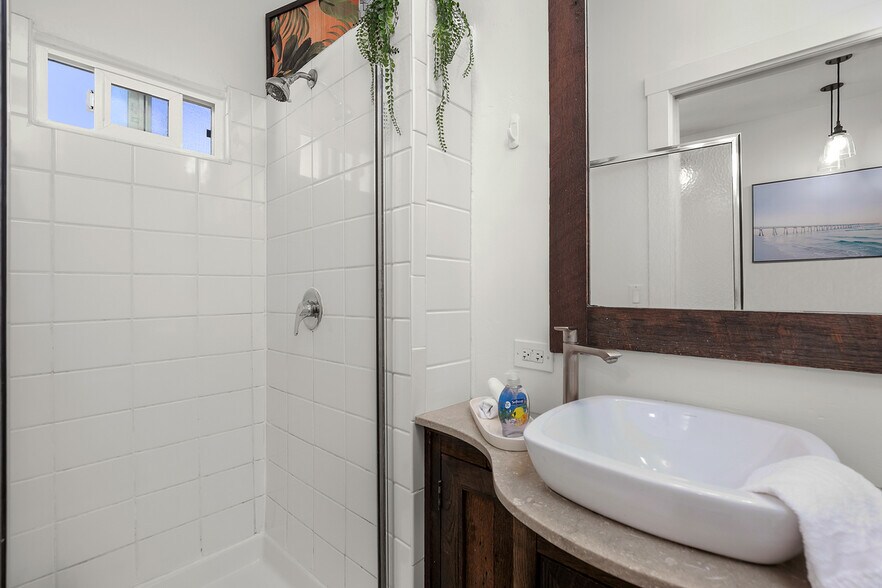 More Photos Of 818 Portsmouth Ct, San Diego Multifamily For Sale