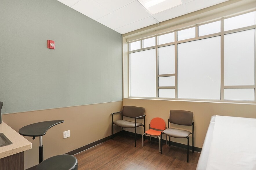 More Photos Of 1000 S US Highway 31, Greenwood Medical For Sale