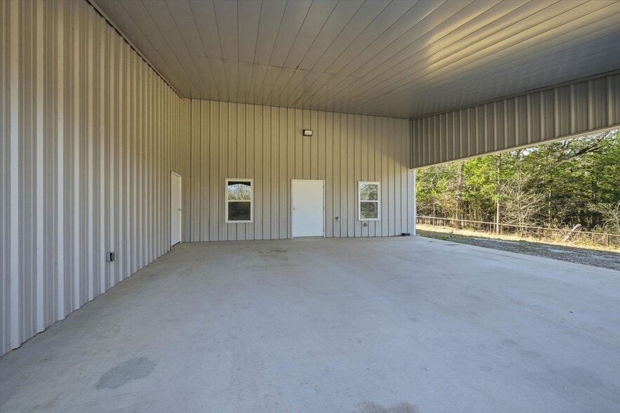 More Photos Of 4747 County Road 211, Gainesville Specialty For Sale