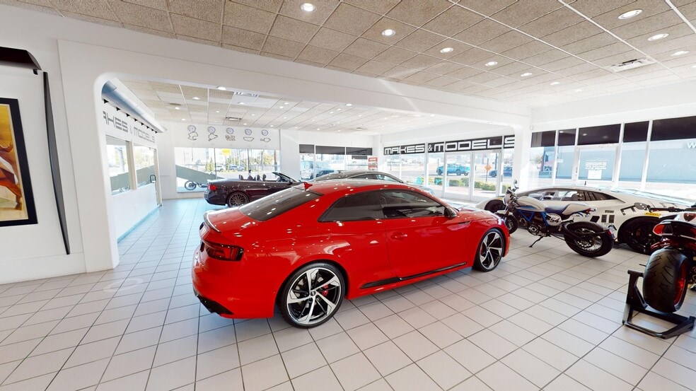 More Photos Of 808 S Main St, Salt Lake City Auto Dealership For Lease