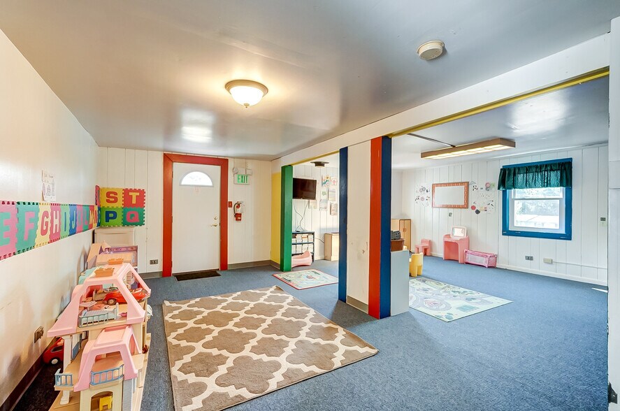 More Photos Of 7357 US Route 35 E, West Alexandria Daycare Center For Sale