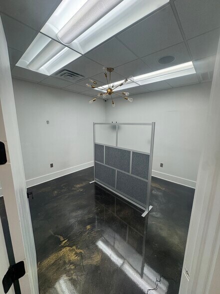 More Photos Of 13730 Cypress Terrace Cir, Fort Myers Medical For Sale