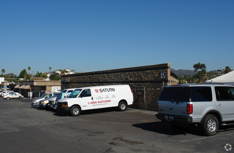 More Photos Of 2244 S Santa Fe Ave, Vista Manufacturing For Lease