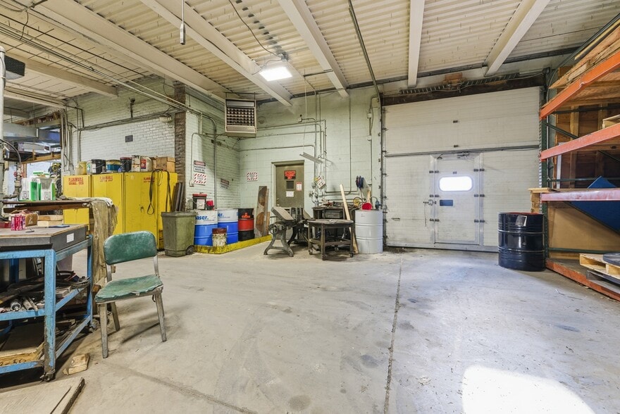 More Photos Of 330 Fuller Rd, Chicopee Distribution For Sale