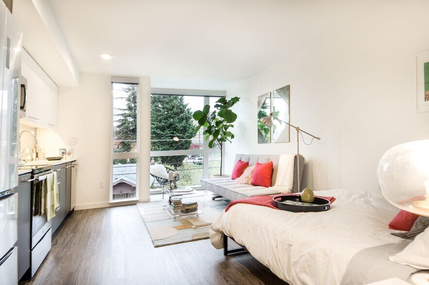 More Photos Of 1319 NE 65th St, Seattle Apartments For Sale