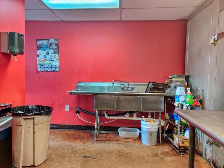 More Photos Of 19062 Main St W, Huntingdon Specialty For Sale