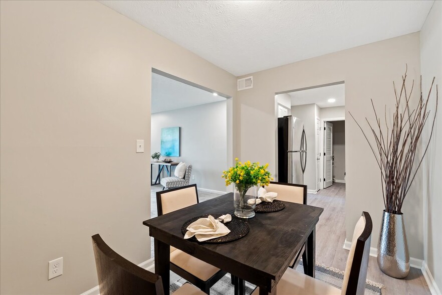 More Photos Of 1701 Hawthorne Ave, College Park Apartments For Sale