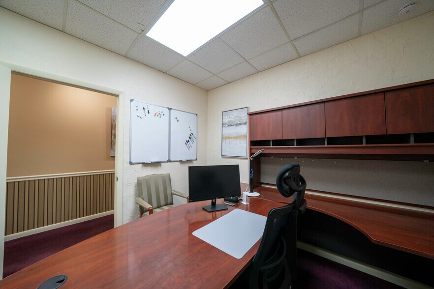 More Photos Of 3949 Evans Ave, Fort Myers Medical For Lease