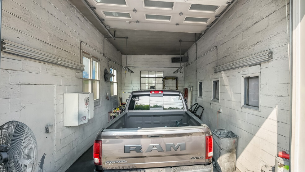 More Photos Of 2531 Street Rd, Bensalem Auto Repair For Sale