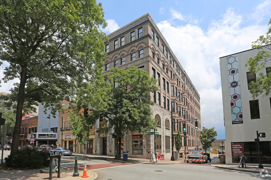 More Photos Of 125 S Elm St, Greensboro Office For Lease