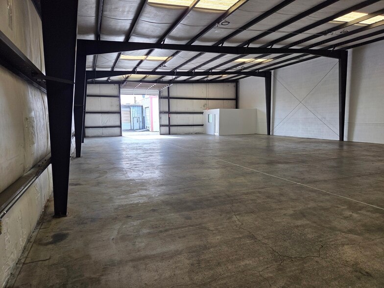 More Photos Of 4027 Franklin Blvd, Sacramento Warehouse For Lease