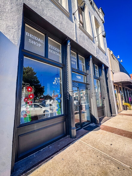 Primary Photo Of 106-108 E Rusk St, Rockwall Office For Lease
