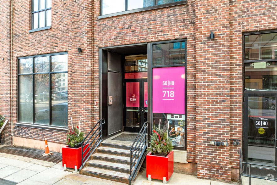 More Photos Of 718 Washington Ave N, Minneapolis Loft Creative Space For Sale