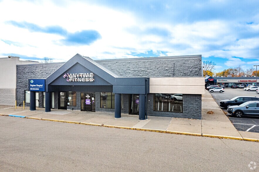 More Photos Of 1686 Suburban Ave, Saint Paul General Retail For Lease