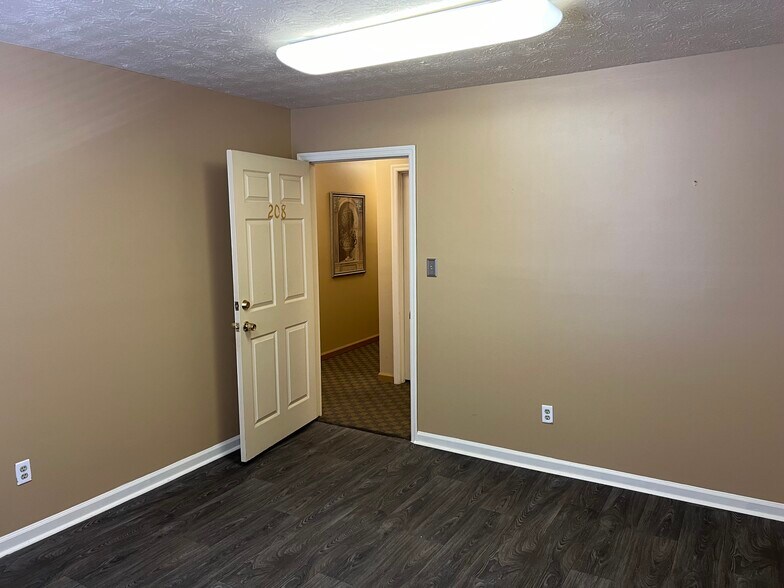 More Photos Of 1330 Concord Rd, Smyrna Office For Lease