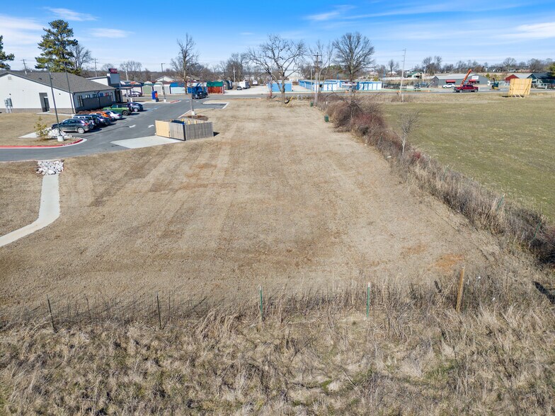 More Photos Of 2103 Slack St, Pea Ridge Land For Sale