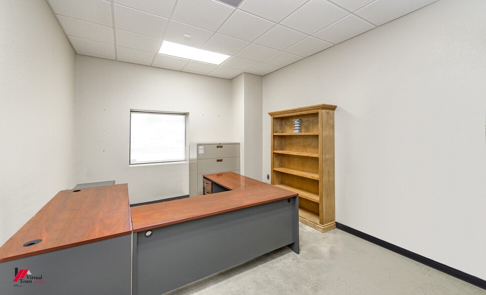 More Photos Of 3636 New Boston Rd, Texarkana Flex For Sale