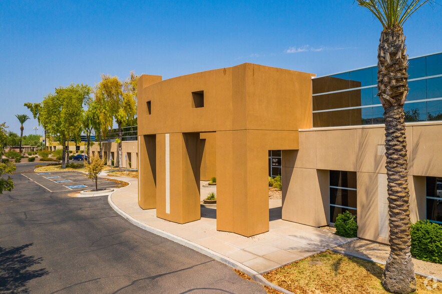 More Photos Of 5029 E Sunrise Dr, Phoenix Office For Lease