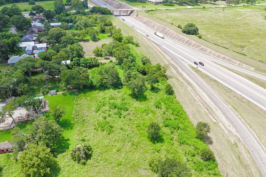 More Photos Of 102 Dixie Street, Brenham Land For Sale