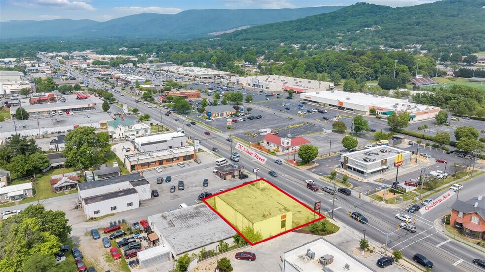 More Photos Of 1202 W Main St, Salem Auto Repair For Sale