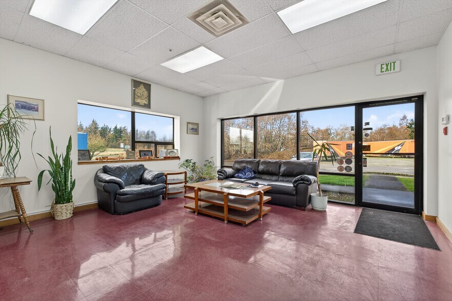 More Photos Of 4350 Pacific Hwy, Bellingham Industrial For Lease