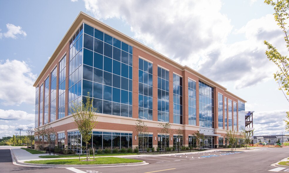 More Photos Of 8110-8171 Maple Lawn Blvd, Fulton Unknown For Lease