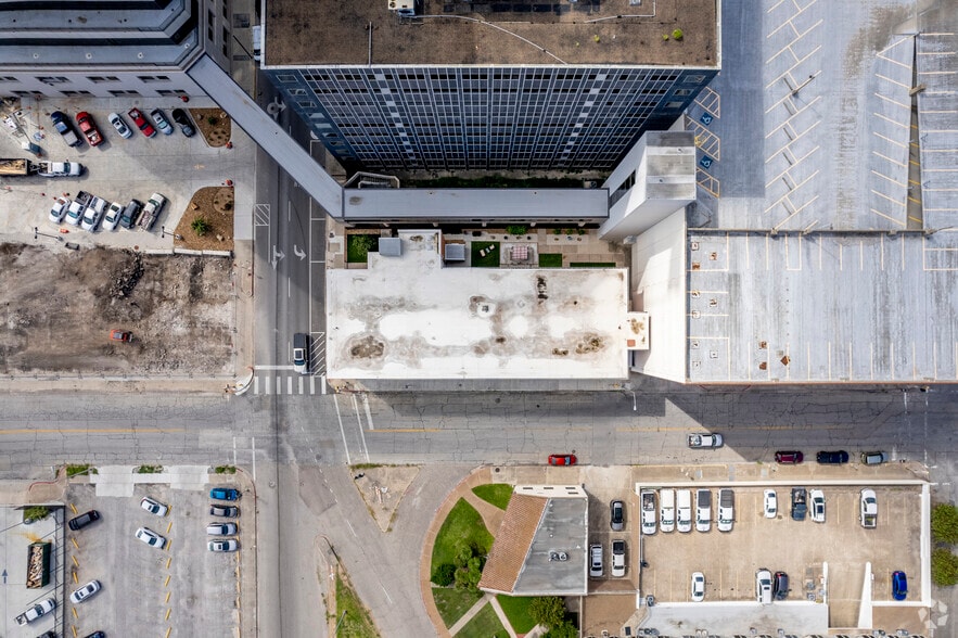 More Photos Of 817 N Carancahua St, Corpus Christi Apartments For Sale