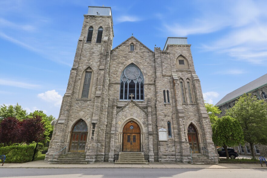 More Photos Of 193 Elk St, Buffalo Religious Facility For Sale