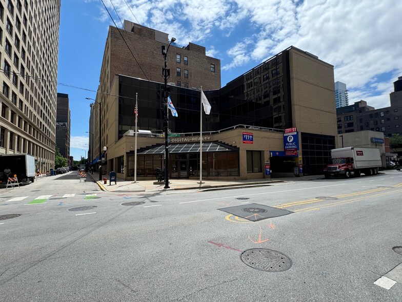 More Photos Of 75 W Harrison St, Chicago Parking Garage For Sale