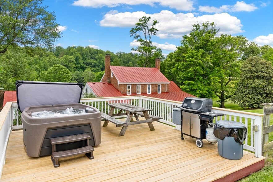 More Photos Of 1830 Thrift Rd, Madison Winery Vineyard For Sale