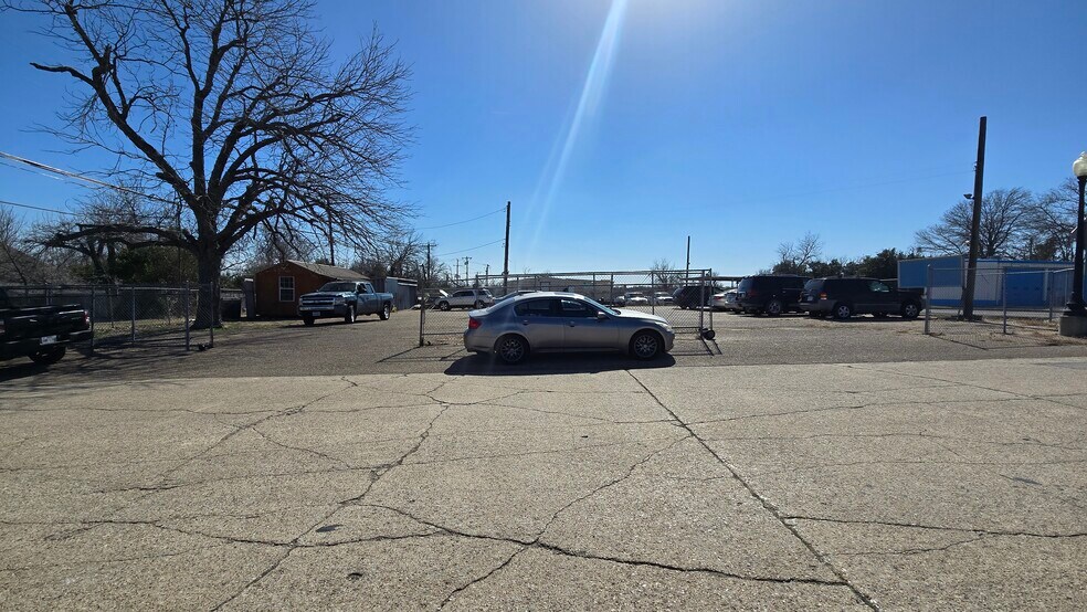 More Photos Of 103 S 8th St, Temple Land For Lease