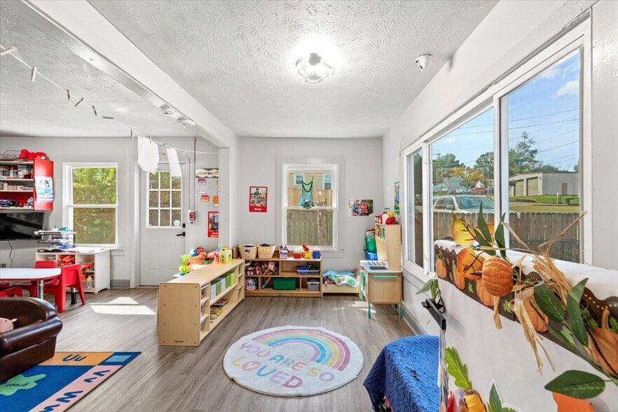 More Photos Of 57 Merritt St SE, Marietta Daycare Center For Sale