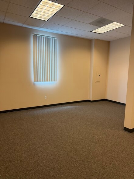 More Photos Of 14798 Pipeline Ave, Chino Hills Medical For Lease