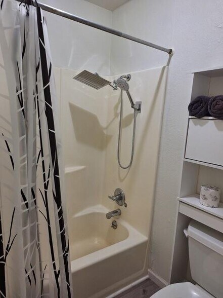 More Photos Of 1157 W Bypass 287, Alvord Specialty For Sale