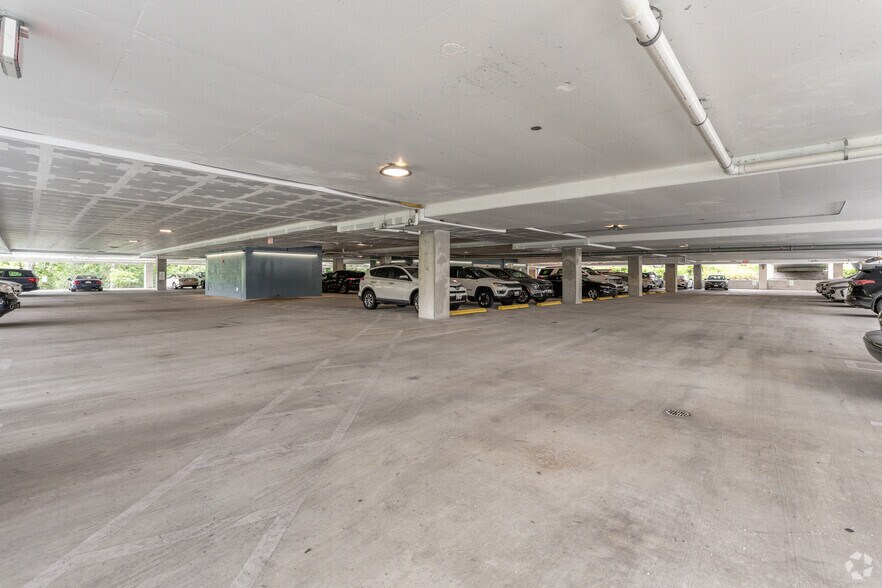 More Photos Of 10285 Little Patuxent Pky, Columbia Medical For Lease