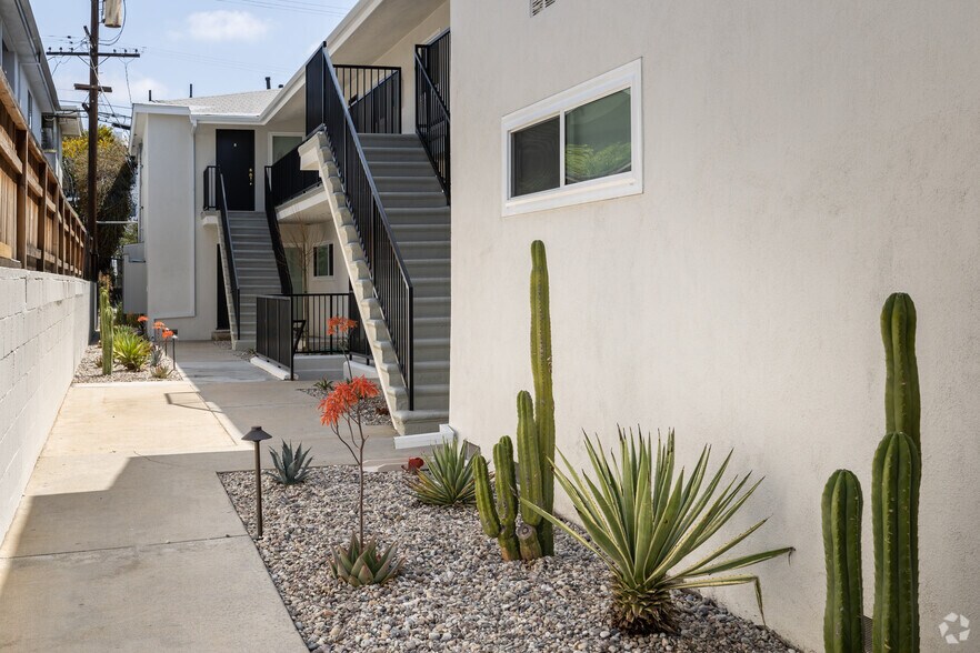 More Photos Of 1334 Barry Ave, Los Angeles Apartments For Sale