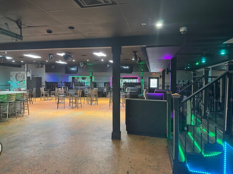 More Photos Of 715 Industrial Blvd, McDonough Bar For Lease