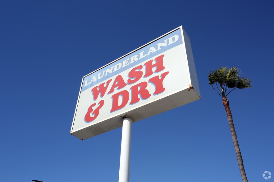 More Photos Of 10727 Crenshaw Blvd, Inglewood Storefront Retail Office For Lease