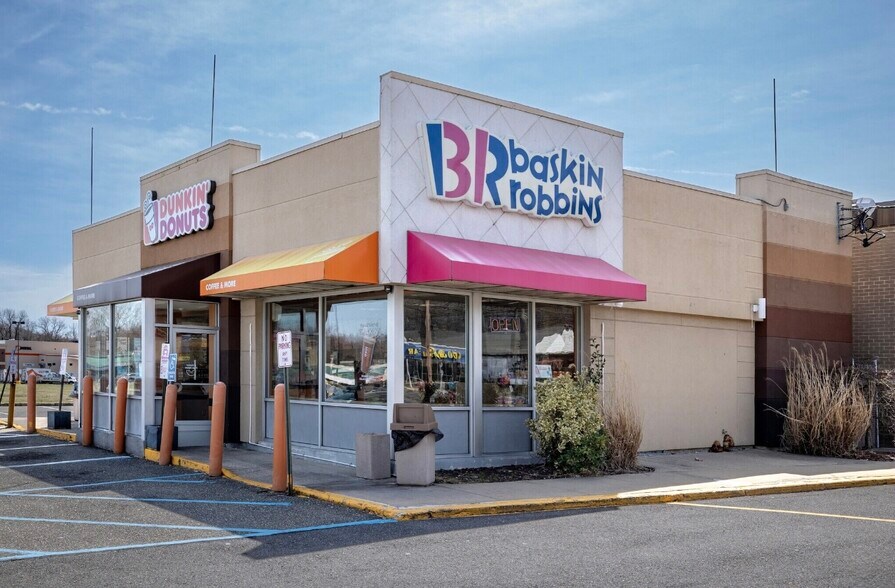 More Photos Of 264-350 Middle Country Rd, Coram Unknown For Lease