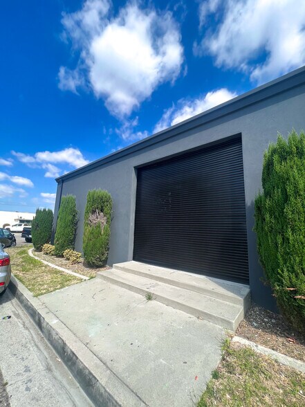 More Photos Of 1110-1112 E Ash Ave, Fullerton Manufacturing For Lease