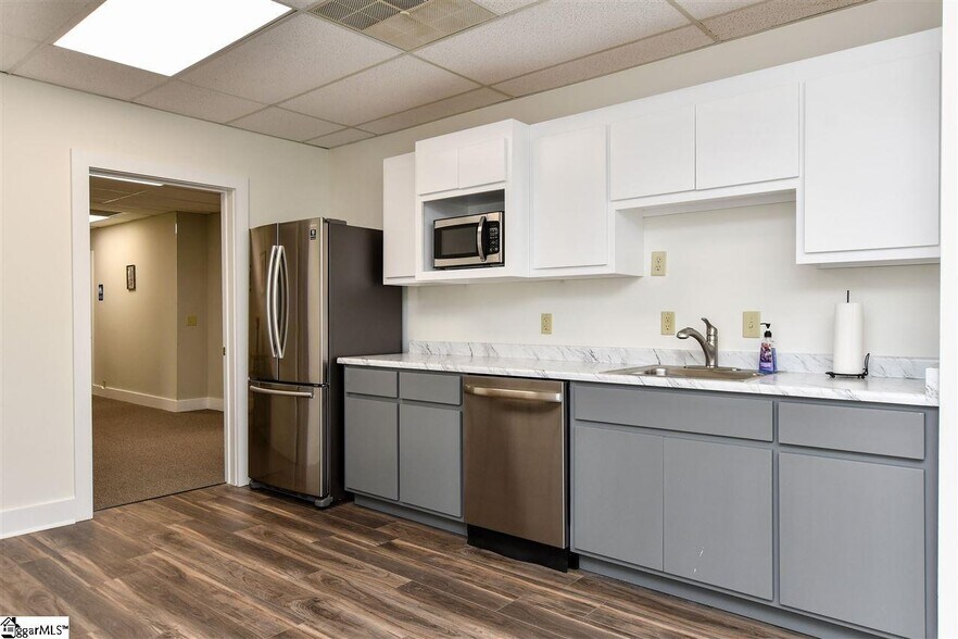 More Photos Of 552 Memorial Drive Ext, Greer Coworking Space