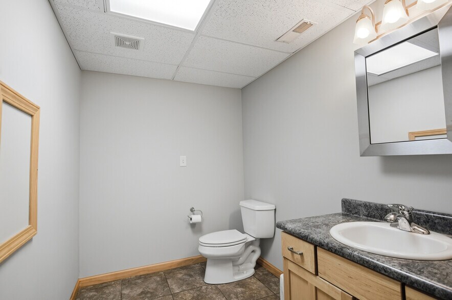 More Photos Of 1700 18th St, Charleston Office For Sale