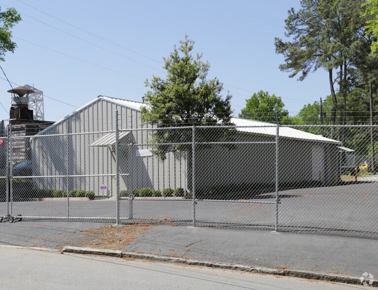 More Photos Of 2060 Liddell Dr NE, Atlanta Warehouse For Lease